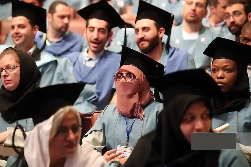 برررسی بازارکار ایران برای فارغ‌التحصیلان خارجی رشته‌ مهندسی وپزشکی